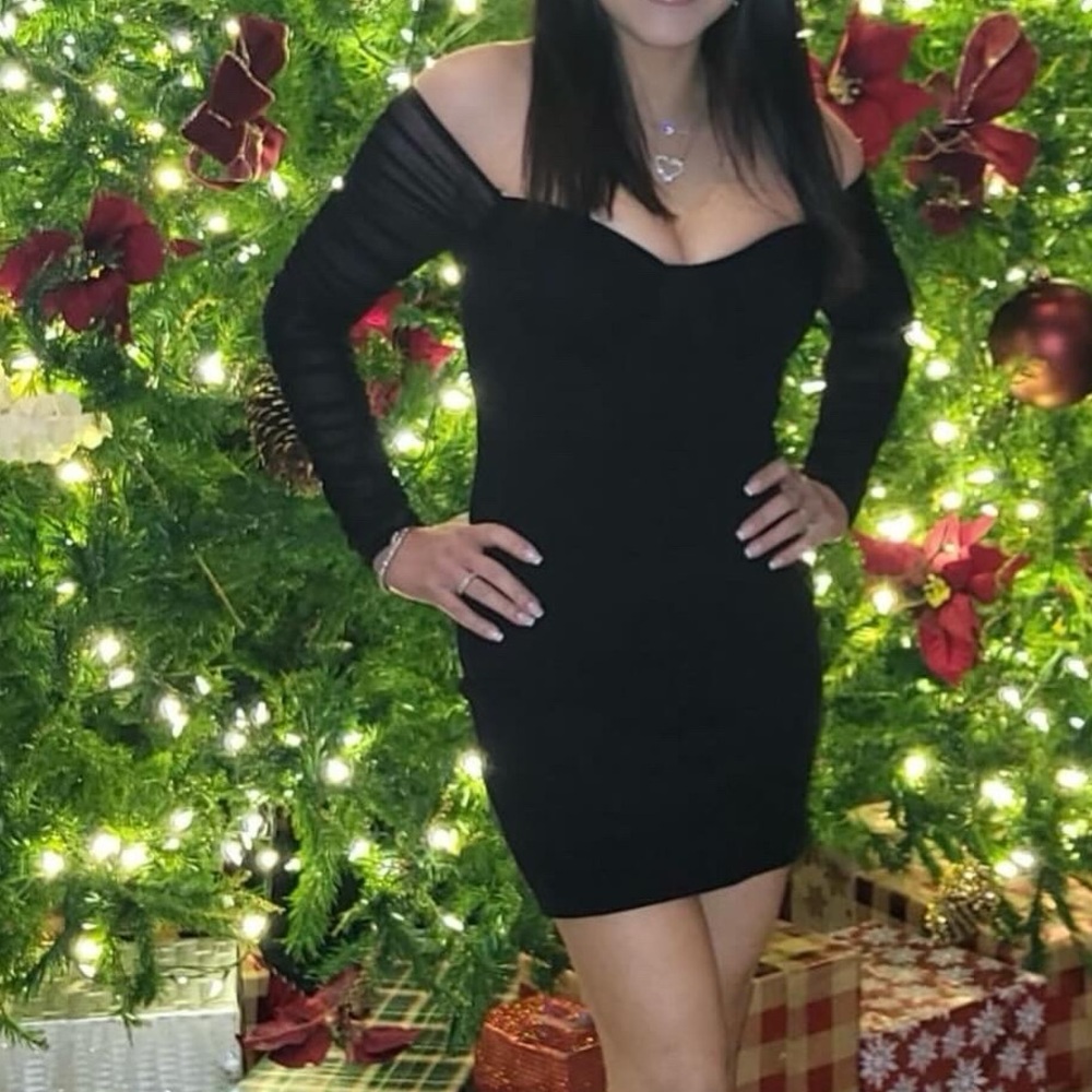 Like New! Lulus BLK long sleeve dress S